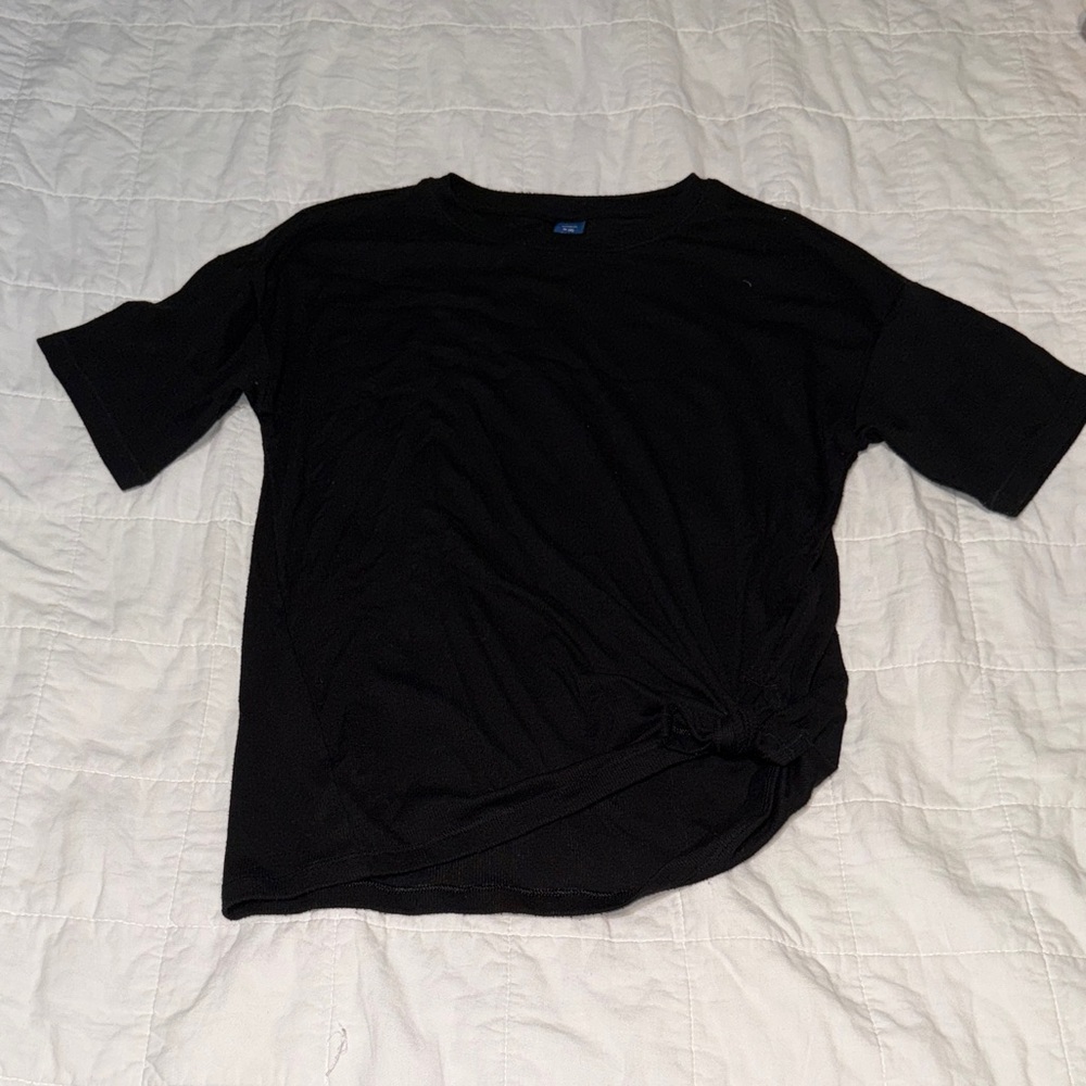 Classic Black Kids' T-Shirt with Knot Accent